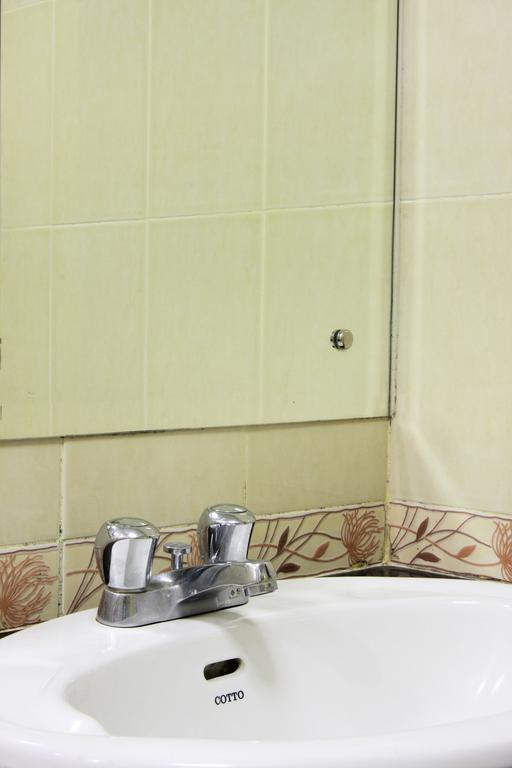 Pradipat Hotel Bangkok Dış mekan fotoğraf